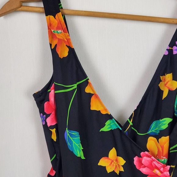 Vintage 90s One Piece Floral Swimsuit 10 - Picture 3 of 7